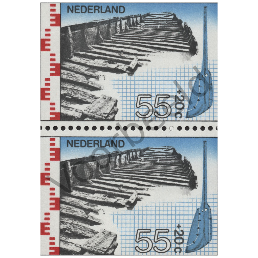 Nederland 1977 (NVPH 1135) strook 2 zegels verticaal